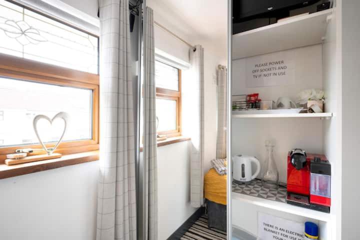 Elegant And Cosy Private Room Belfast Exterior foto